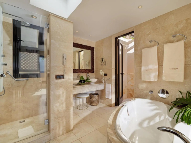 Hotel Royal Garden Villas & Spa photo 11