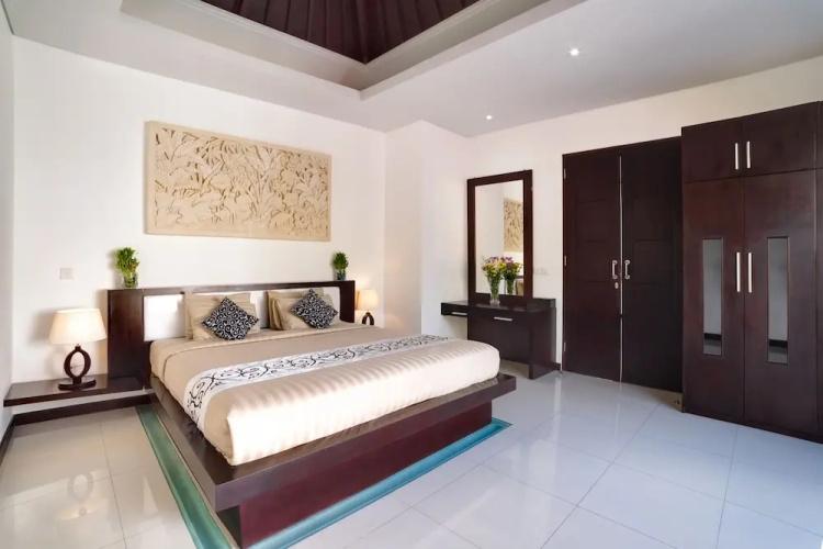 D And G Villas