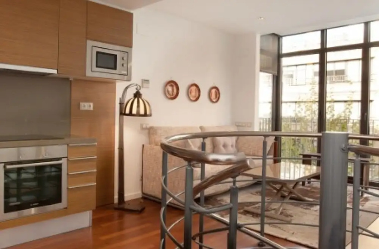Còrcega Apartments