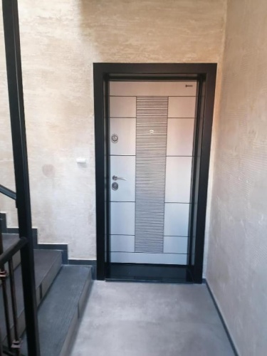 3 Bedrooms Apartment