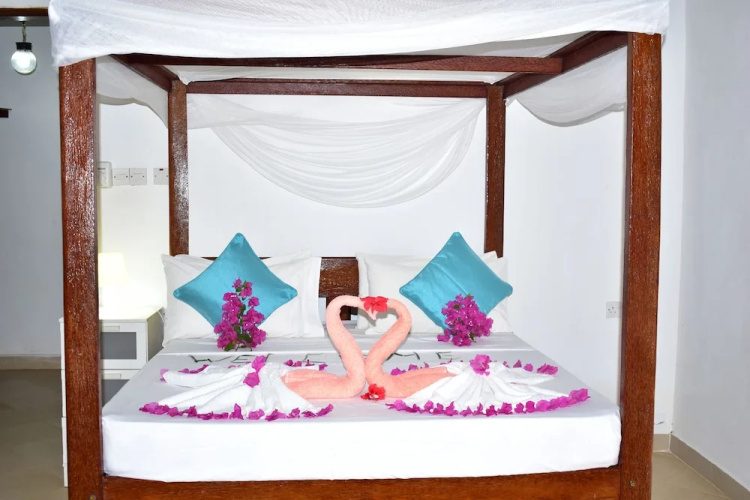 Mbv Hotel & Annex