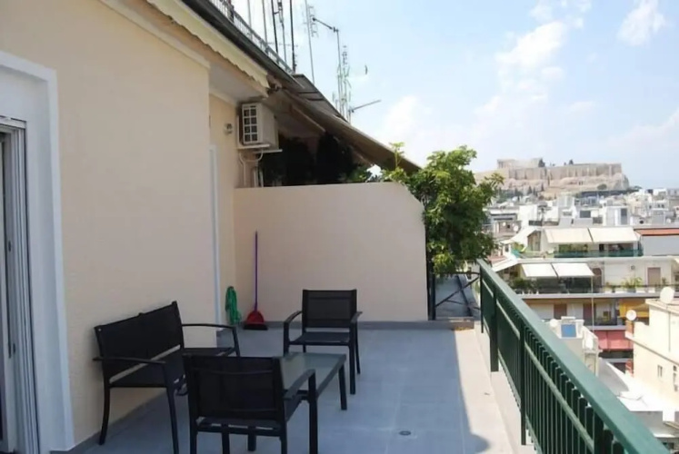 GTD33702 - Feel the Acropolis Apt