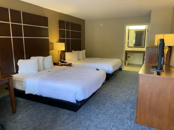 Cherokee Grand Hotel
