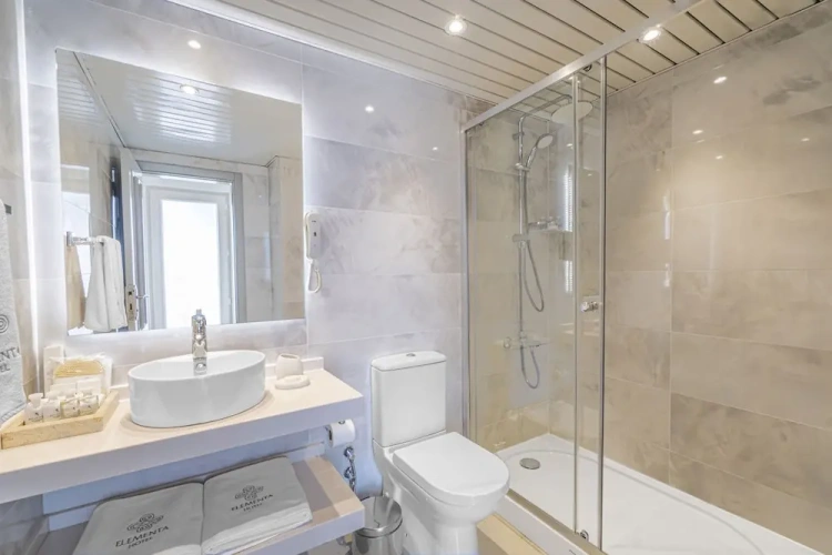 1 Bedroom Executive Suite with sea view