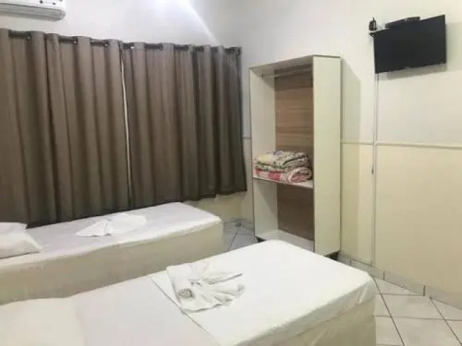 Center Plaza Hotel