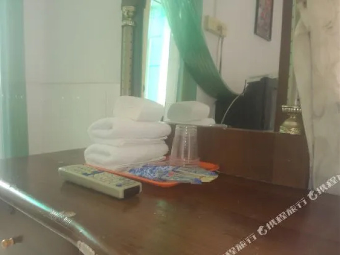 Junyi Hostel Hotel Overview