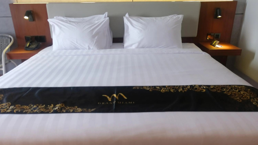 Grand Miami Hotel