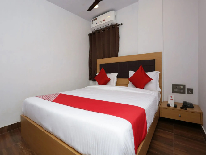 Krishna Guest House by OYO