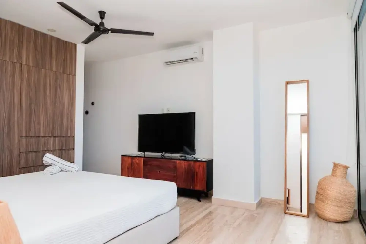 2 Bedrooms Deluxe Apartment with city view
