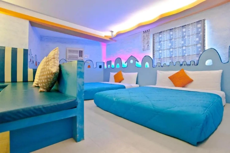 Deluxe Quadruple room