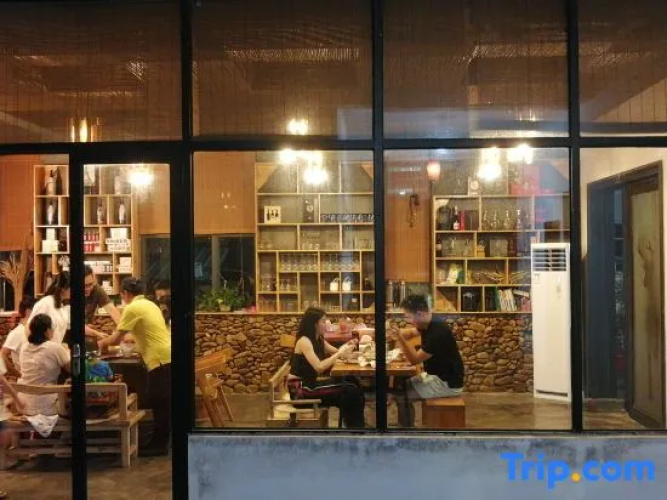 Youran Shanju Hostel