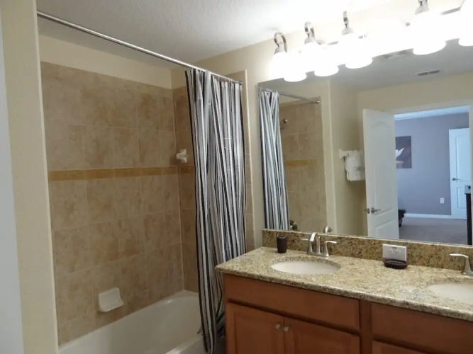 4BR Paradise Palms Townhome 8897 by OVRH