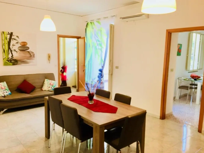 2 Bedrooms Cottage
