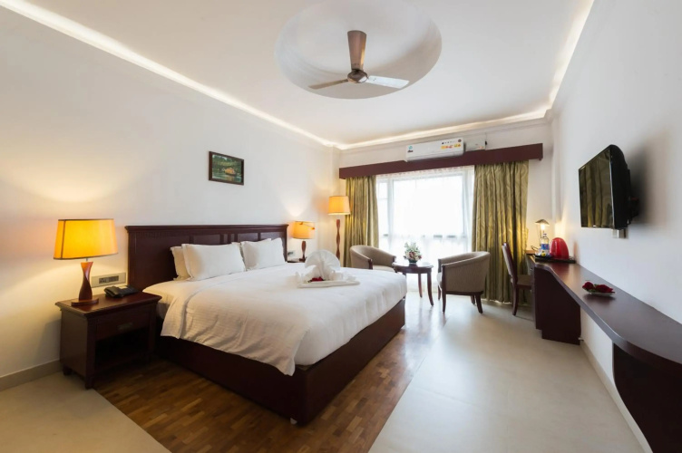 No. 18 Hotel