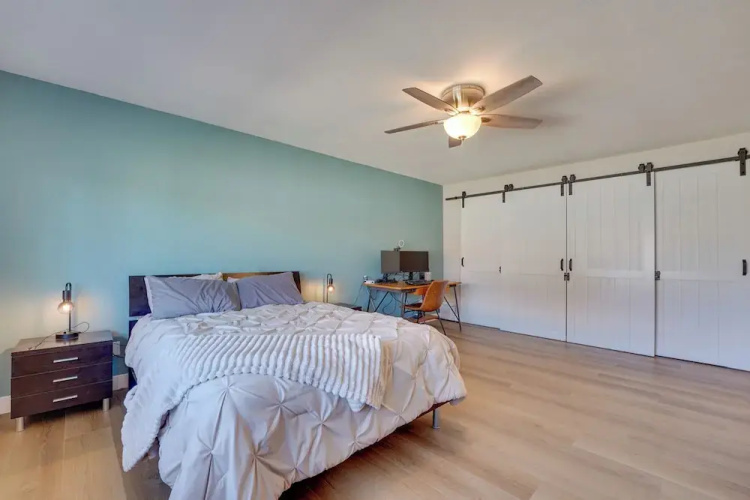 9 Mi to Downtown Tempe: Condo w/ Pool Access