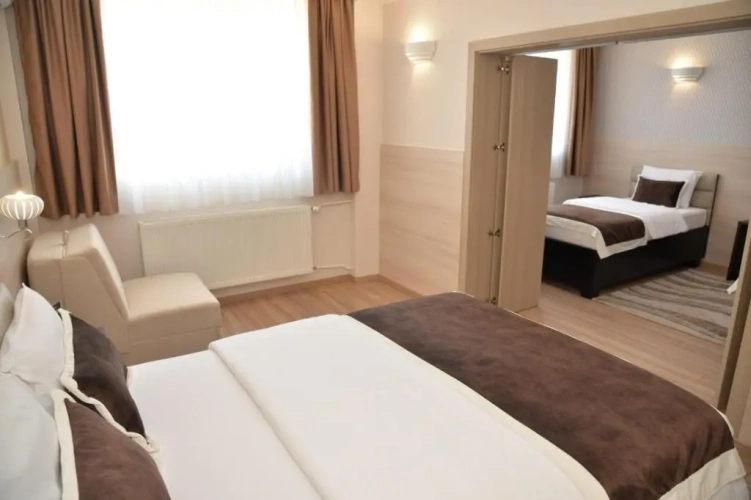 Deluxe Family Suite