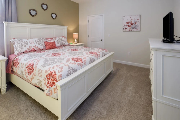 Mickeys Hideaway by VillaDirect