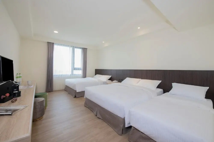 Floramos Hotel