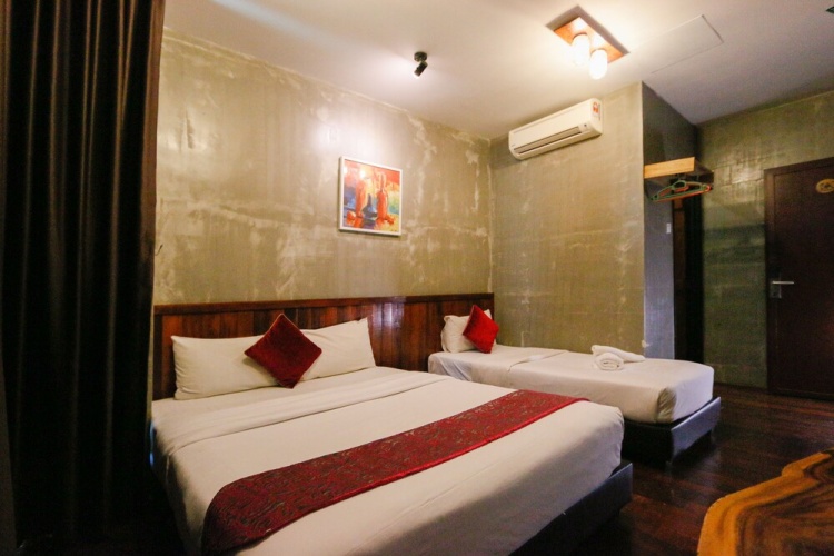 Superior Triple room