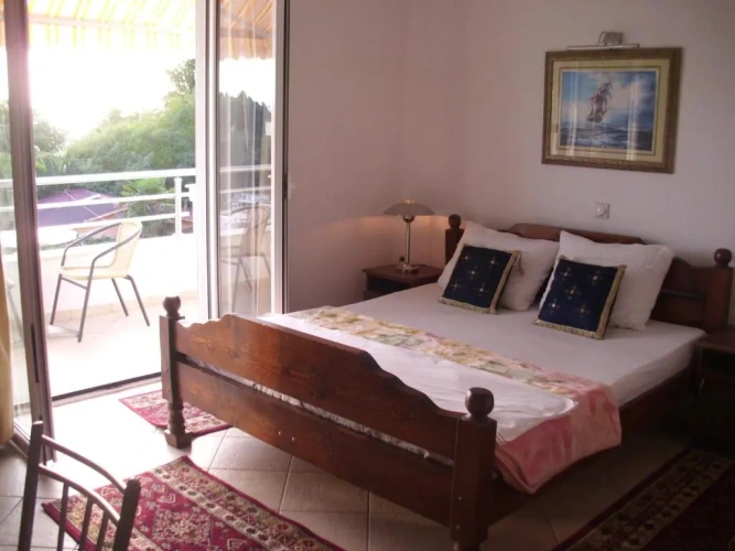 Apartment with balcony