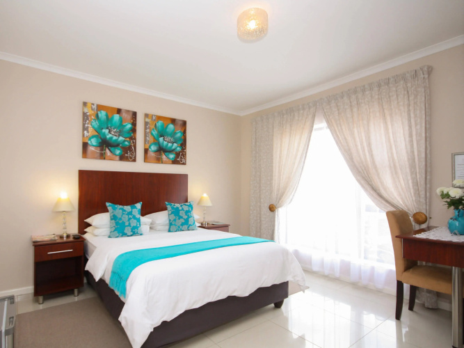 Le Blue Guesthouse