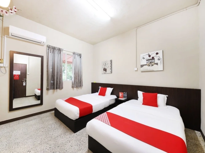 Standard Twin room
