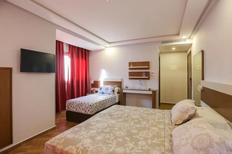 Standard Triple room with mountain view
