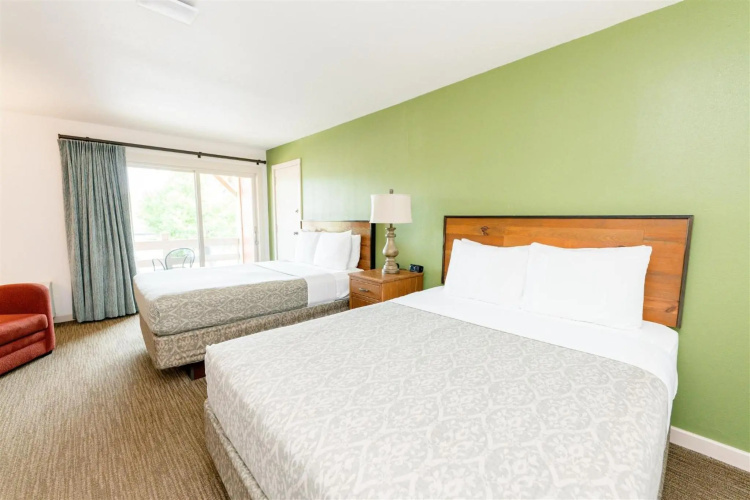 Brown County Inn