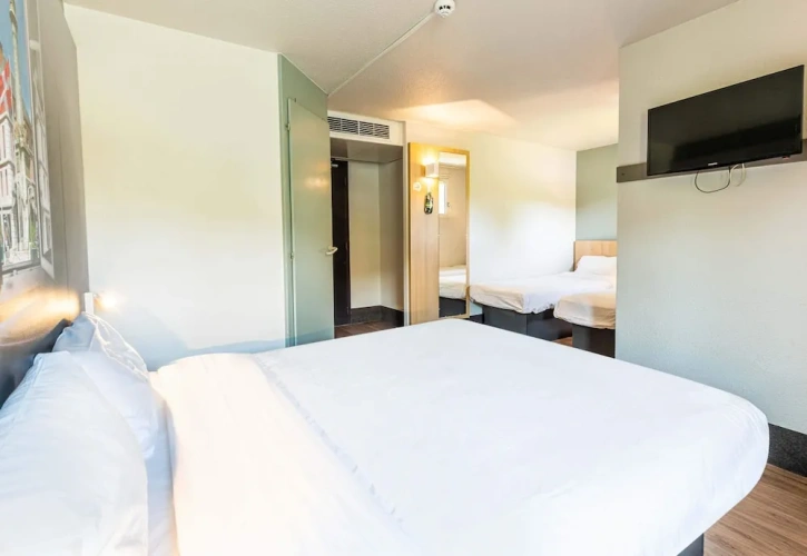 Quadruple room