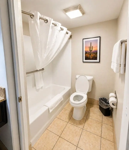 Standard Quadruple room with pool view