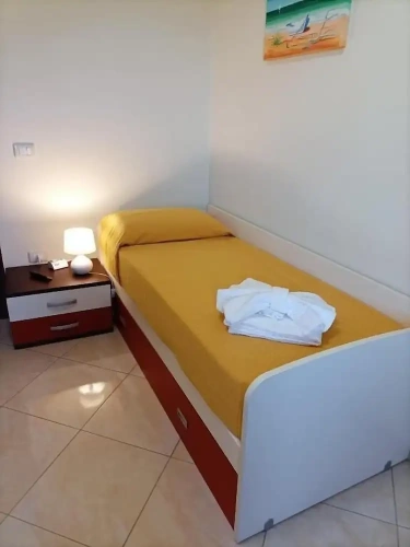 Standard Single room with land view