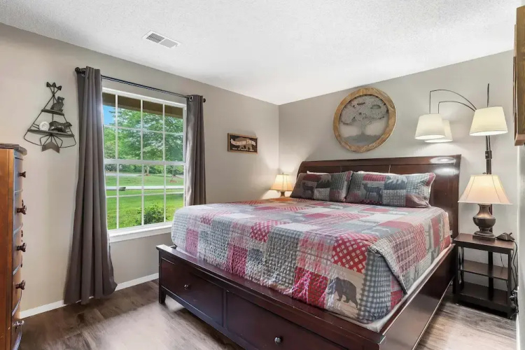 Fallcreek Haven - A Chic Retreat