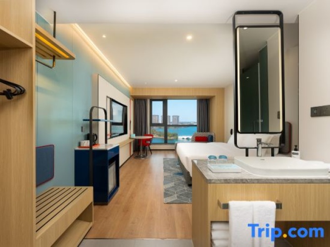 Standard Double room with lake view