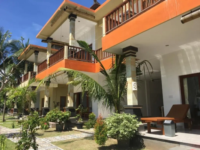 Apartment with balcony