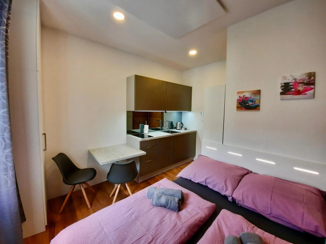 Apartment Silver