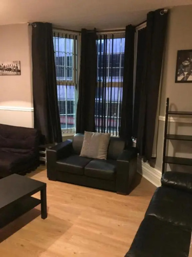 Sandy Pad's Apartments