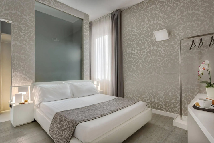Piazza di Spagna Suites