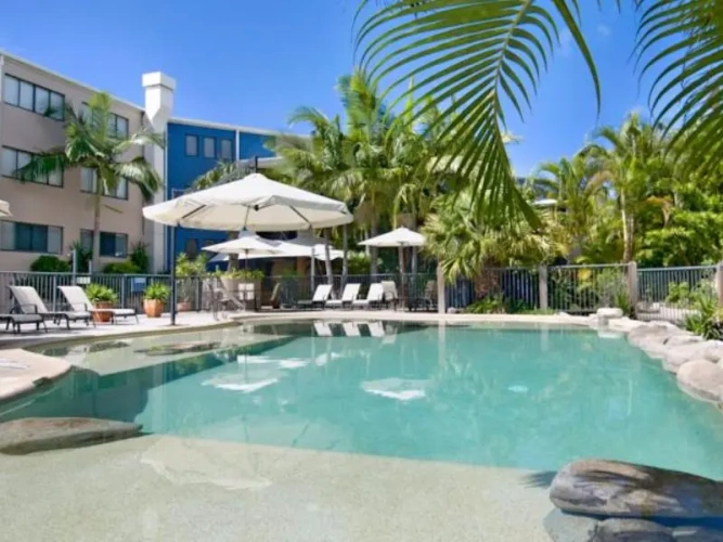 2 Bedrooms Single Apartment