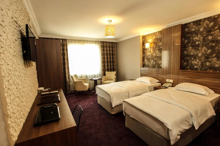 Grand Akcali Hotel