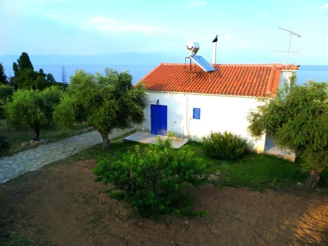 2 Bedrooms Cottage