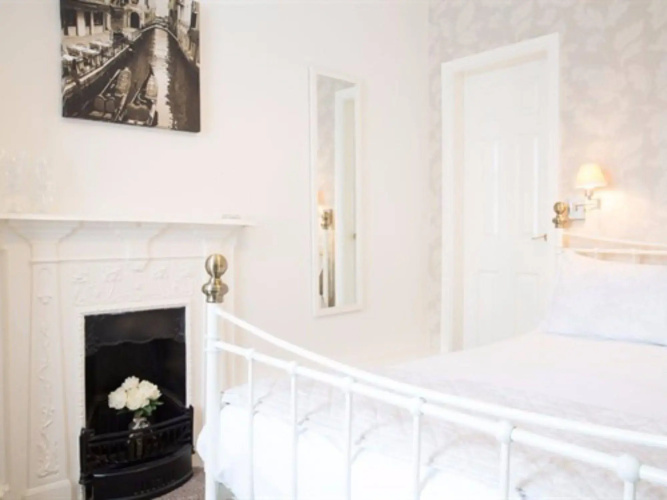 Ellerbrook House