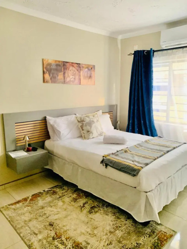 Royal Suites Guest House