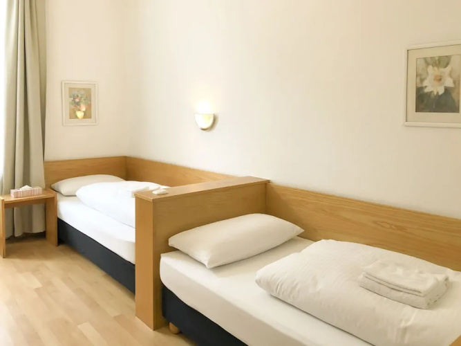 Hotel Moon