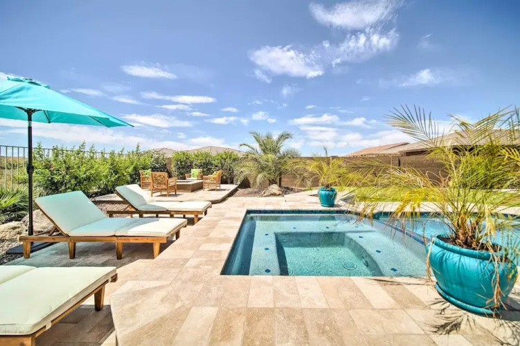 Resort-style Pool & Spa: Upscale Goodyear Home