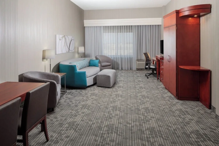 1 Bedroom Suite
