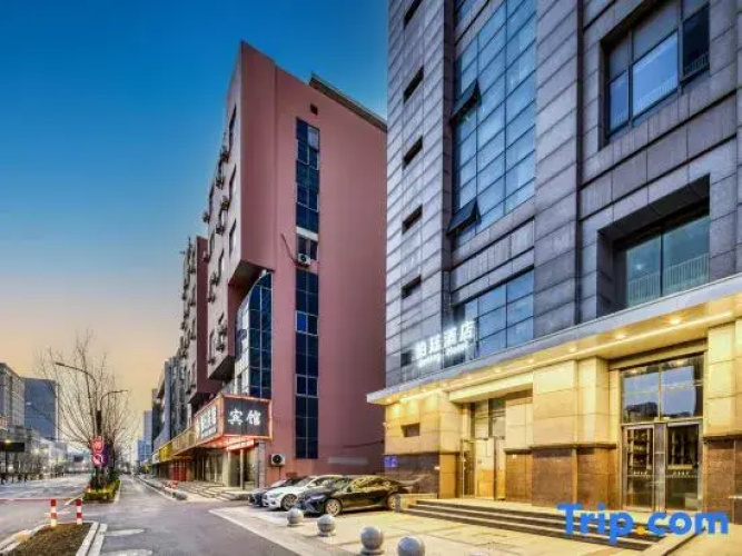 Pingxiang Vientiane Huiting Hotel