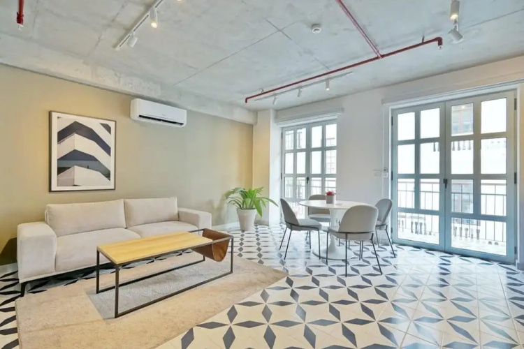 Spacious 2BR in Plaza Herrera