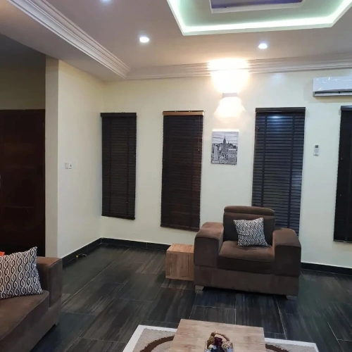 Lovely 3-bed House in Lekki , Terrace , ac ,wifi