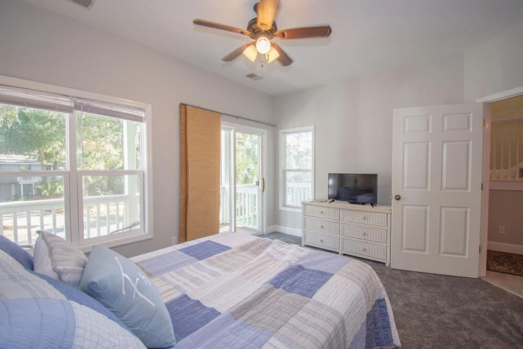 712 Bonito Dr