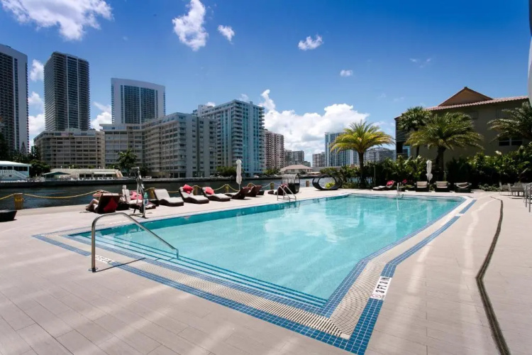 Three-Bedroom Beachwalk Resort Apartment